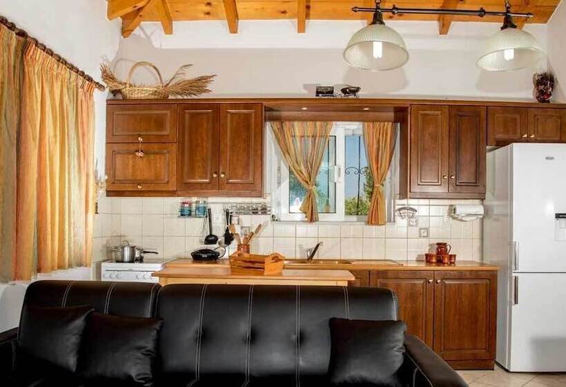 Spedion Villa Gytheio