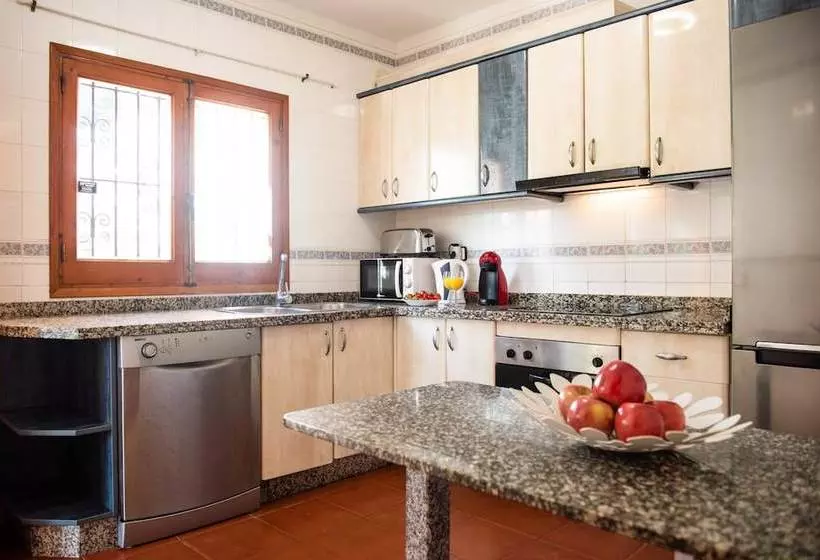 Villa Aurora