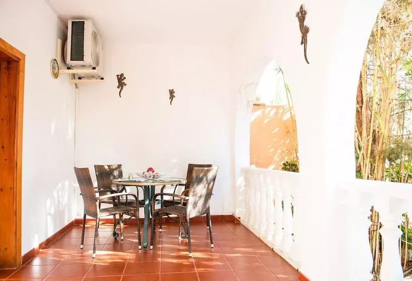 Villa Aurora