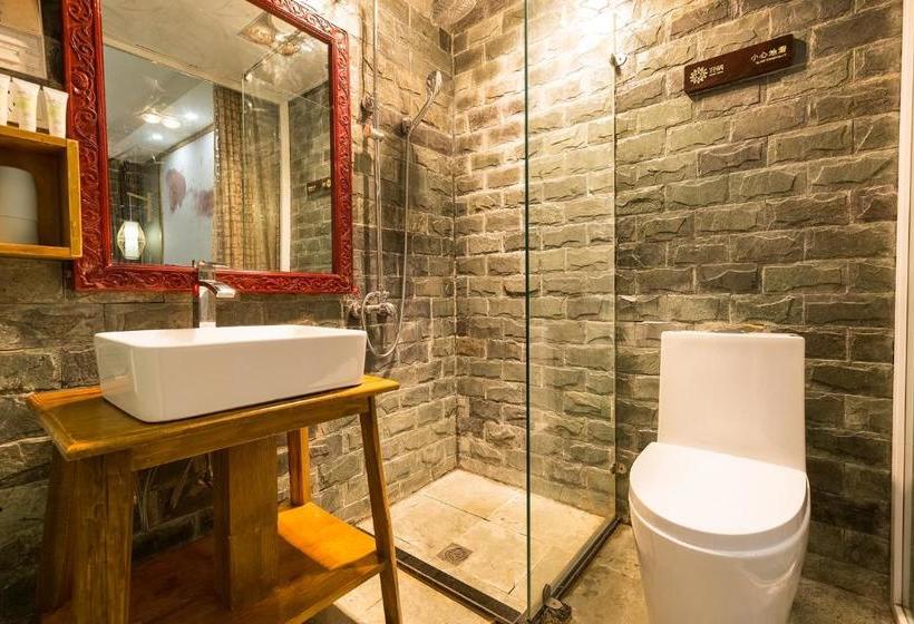 فندق صغير Floral Four Season Inn