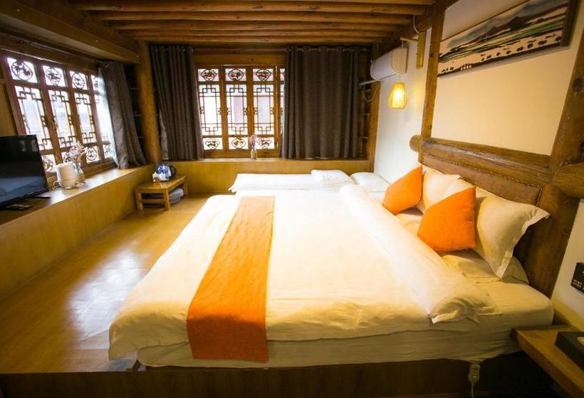 فندق صغير Floral Four Season Inn