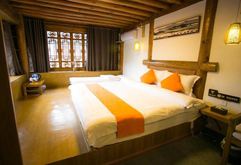 فندق صغير Floral Four Season Inn