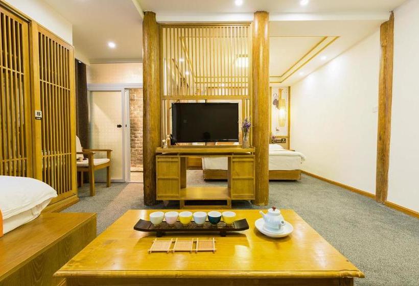 فندق صغير Floral Four Season Inn