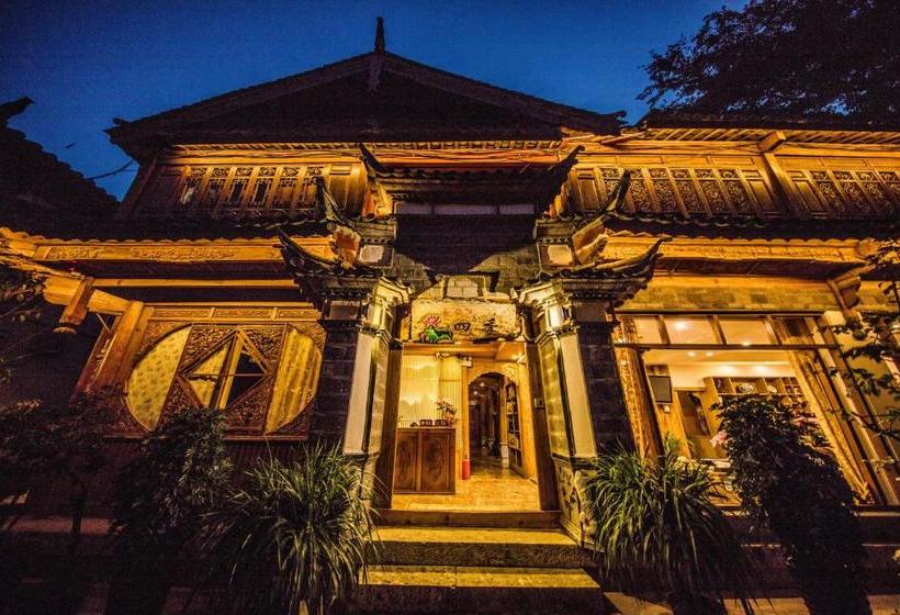 فندق صغير Floral Four Season Inn