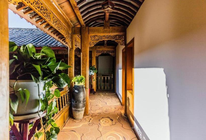 فندق صغير Floral Four Season Inn