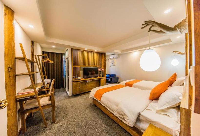 فندق صغير Floral Four Season Inn