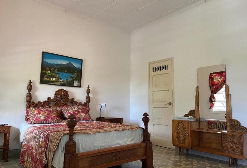 فندق صغير Hostal Cumbres Del Volcan Flor Blanca