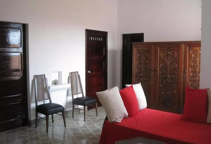 ユースホステル Hostal Cumbres Del Volcan Flor Blanca