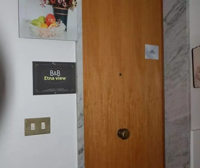 Aamiaismajoitus (B&B) Bed Relax Etnaview Self Check In