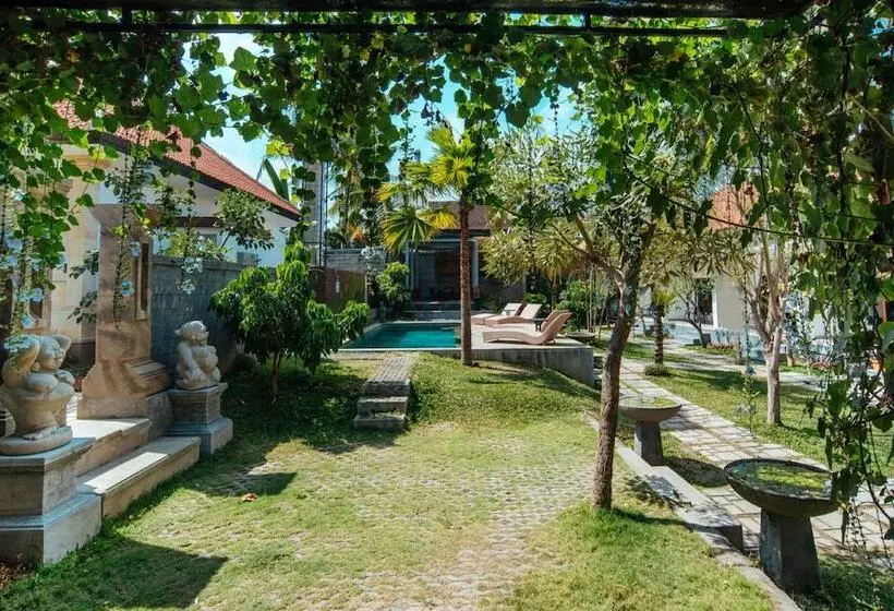 Aamiaismajoitus (B&B) Adil Villa And Resort