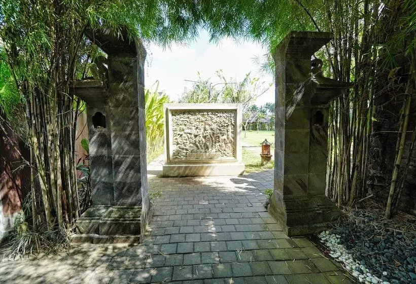 Aamiaismajoitus (B&B) Adil Villa And Resort