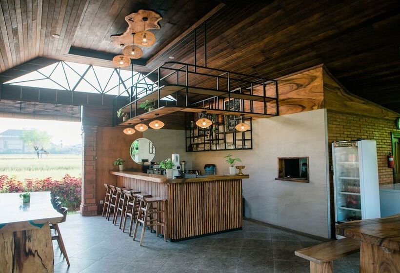 Bed and Breakfast Adil Villa And Resort