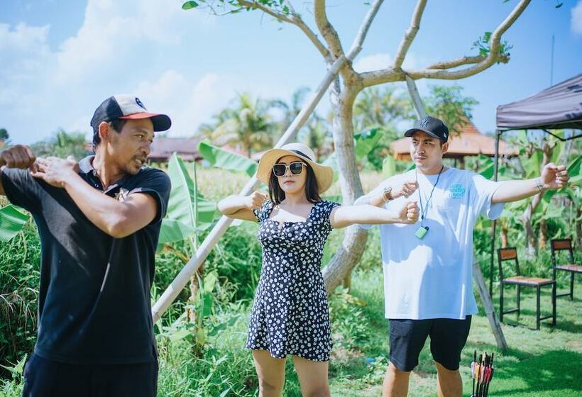 Bed and Breakfast Adil Villa And Resort