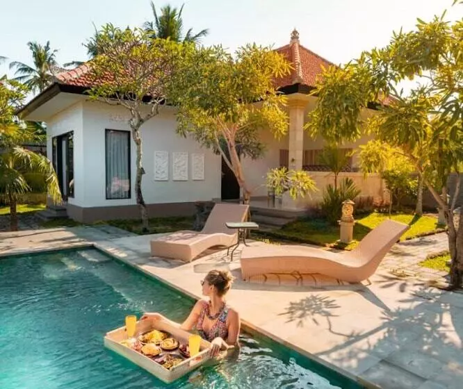 Aamiaismajoitus (B&B) Adil Villa And Resort