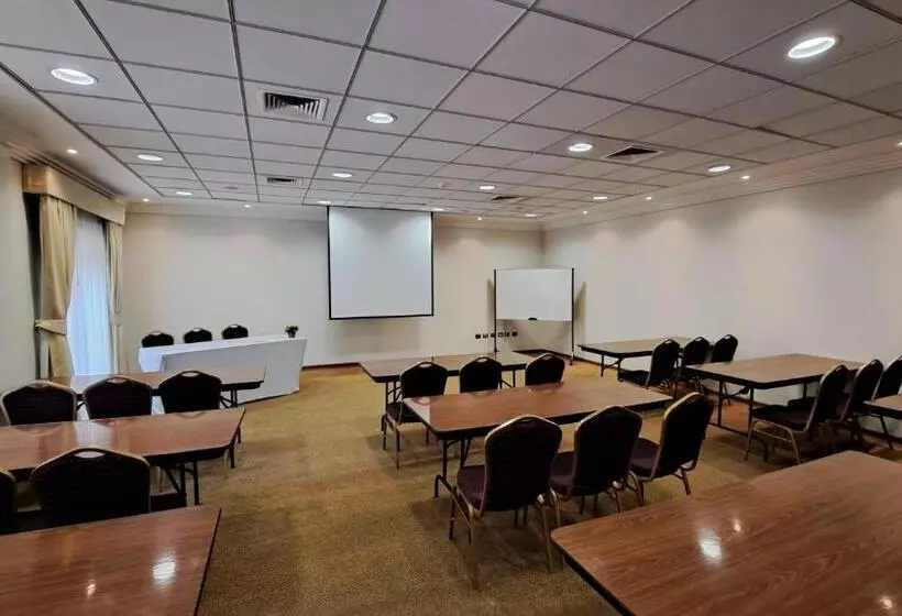 Hotelli Diego De Almagro Copiapo