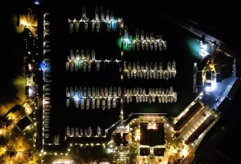 هتل Hrg Condos At Los Suenos