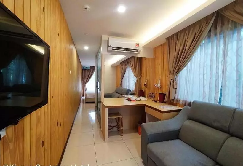 Hotelli Kluang Container Swimming Pool