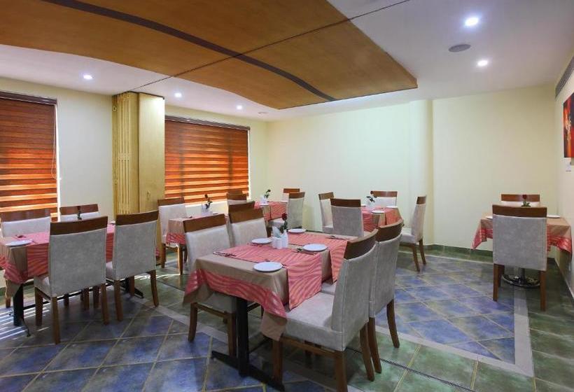 Hotel Park Residency