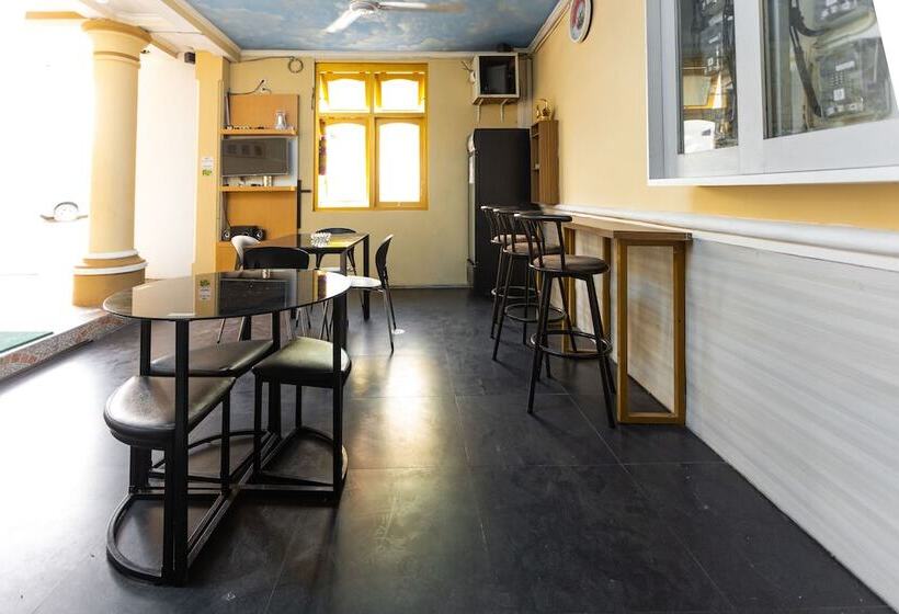 فندق Reddoorz @ Danau Bratan