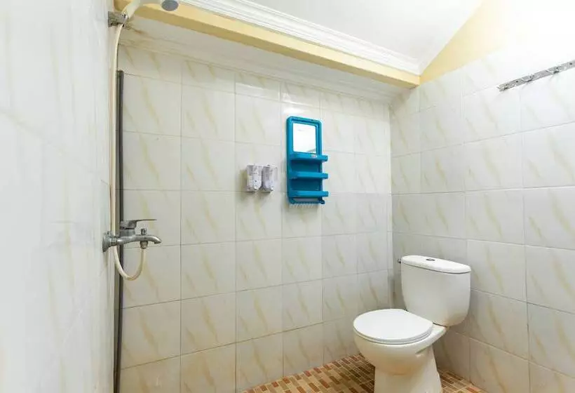 Hotel Reddoorz @ Danau Bratan