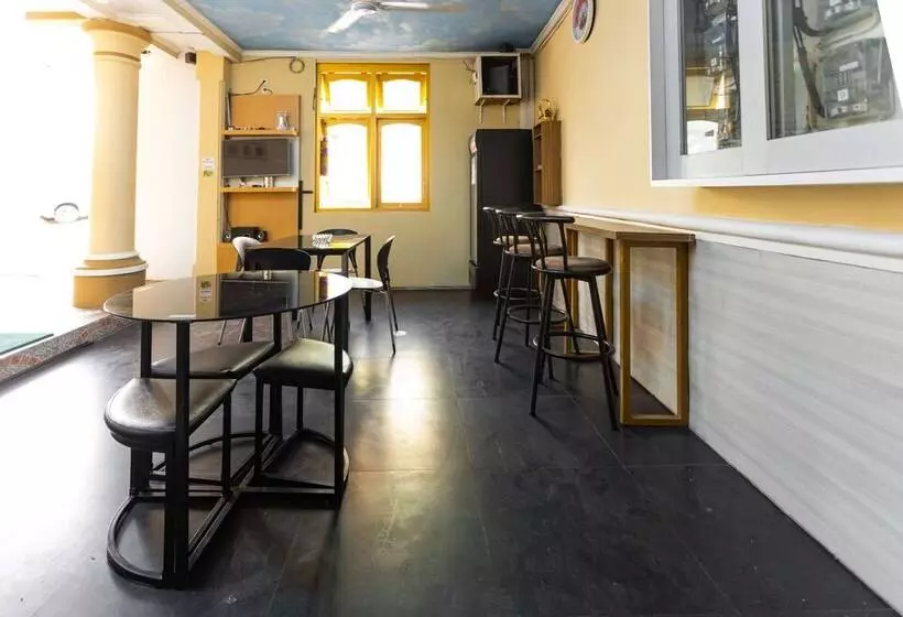 Hotel Reddoorz @ Danau Bratan