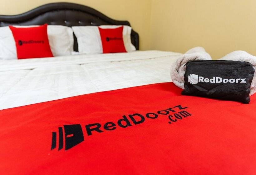 فندق Reddoorz @ Danau Bratan