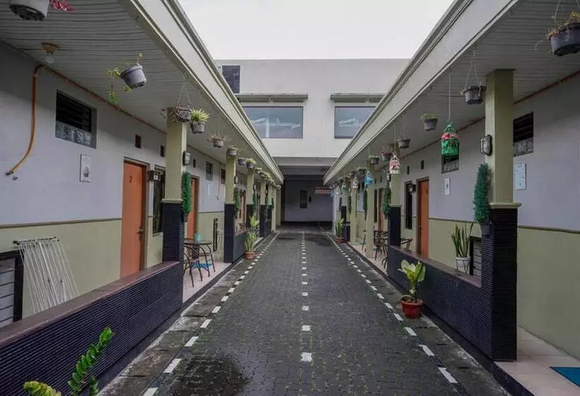 Hotelli Reddoorz Syariah @ Sunan Bonang Magelang