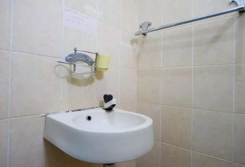 Hotelli Reddoorz Syariah @ Sunan Bonang Magelang