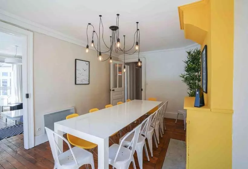 Nocnoc   La Comédie