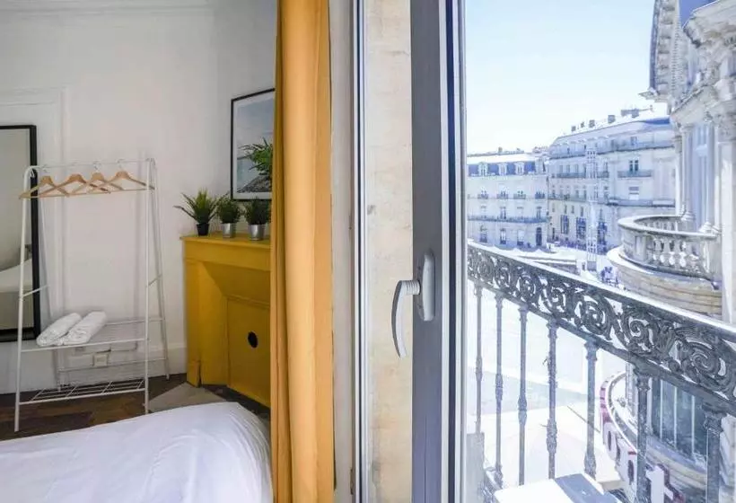 Nocnoc   La Comédie