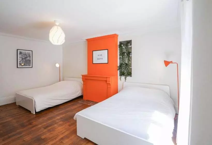 Nocnoc   La Comédie