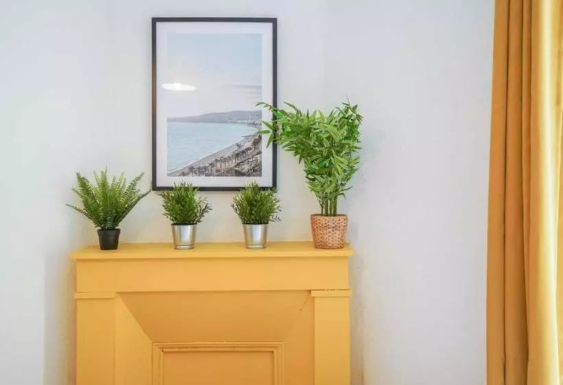 Nocnoc   La Comédie