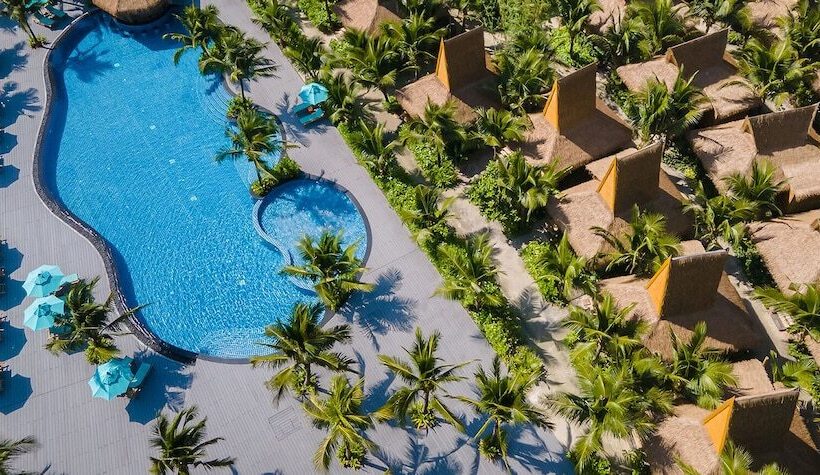 Phi Phi Coco Beach Resort   Sha Extra Plus