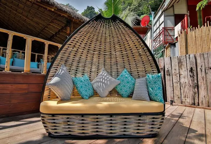 Phi Phi Coco Beach Resort Sha Extra Plus