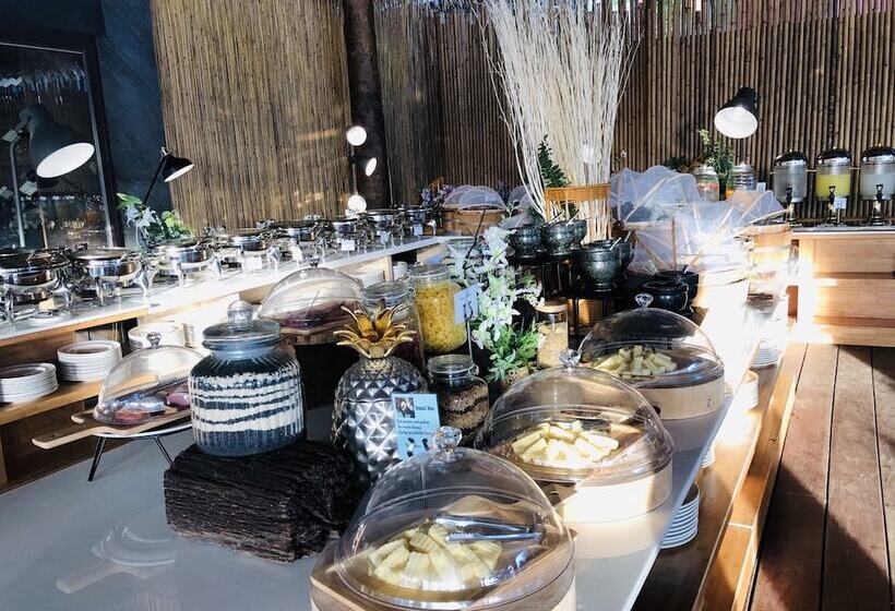 Phi Phi Coco Beach Resort   Sha Extra Plus