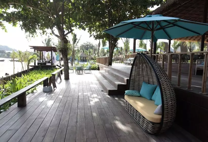Phi Phi Coco Beach Resort Sha Extra Plus