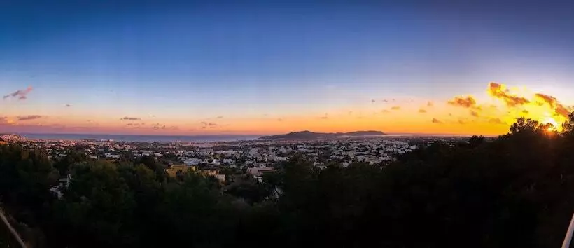 Villa The Rock Legends