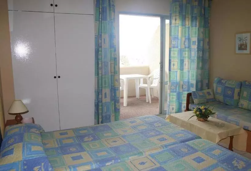 Apartamentos Benal Beach Geinsa