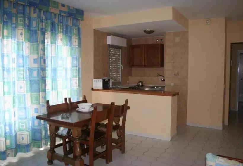 Apartamentos Benal Beach Geinsa