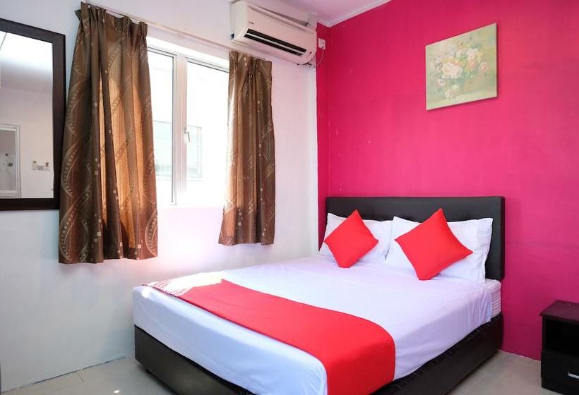 בית מלון כפרי Oyo 603 Sri Padang Inn