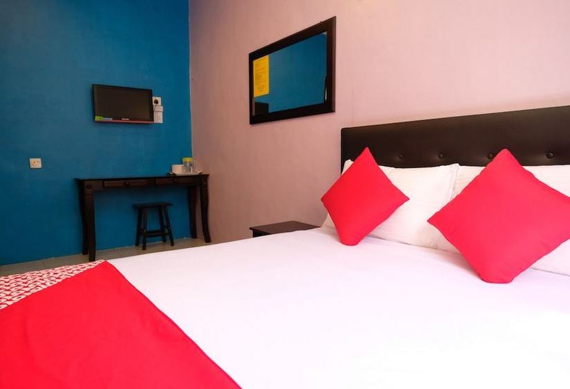 בית מלון כפרי Oyo 603 Sri Padang Inn