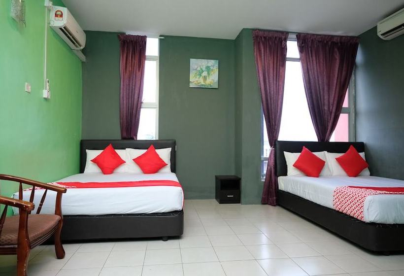 בית מלון כפרי Oyo 603 Sri Padang Inn