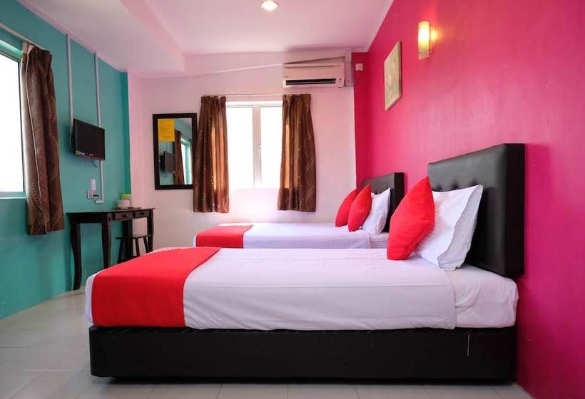 בית מלון כפרי Oyo 603 Sri Padang Inn