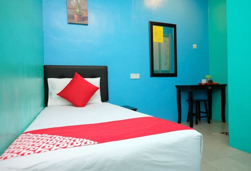 בית מלון כפרי Oyo 603 Sri Padang Inn