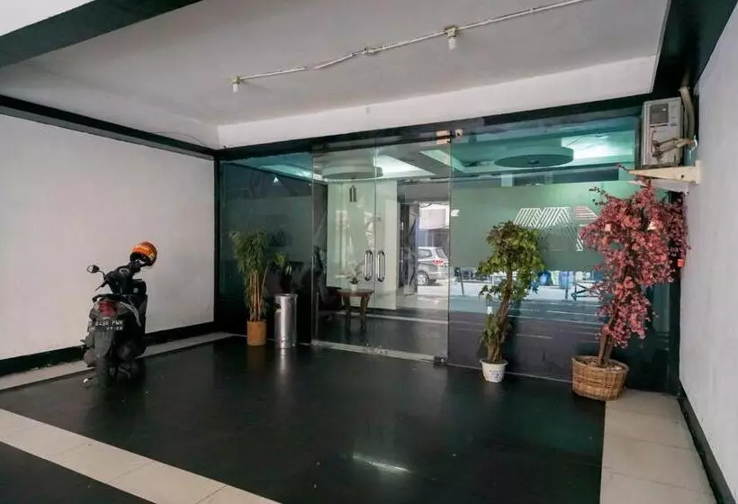 Urbanview Hotel Bes Mangga Besar By Reddoorz