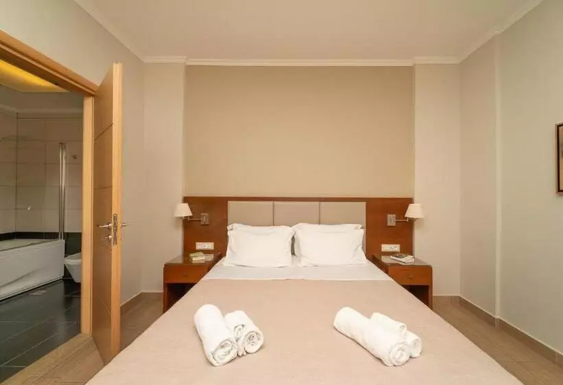 Hotelli Niriides Luxury Villas