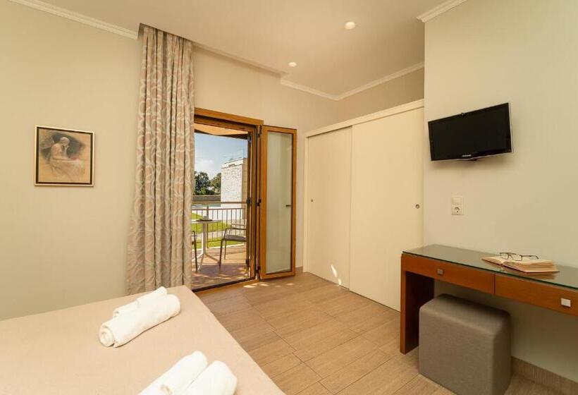 Отель Niriides Luxury Villas