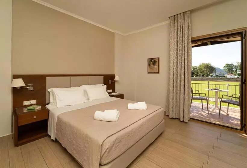 Hotelli Niriides Luxury Villas