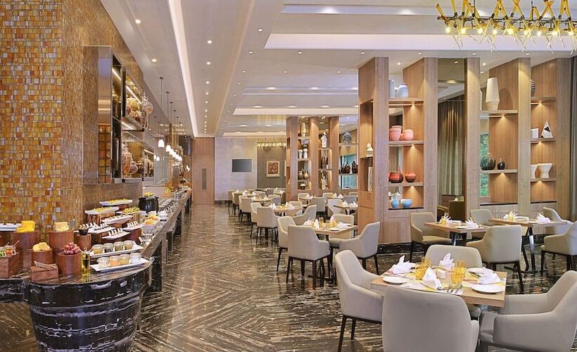 בית מלון כפרי Radisson Mumbai Andheri Midc