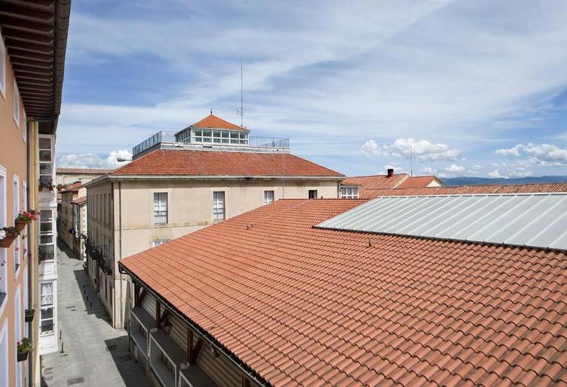 Estudios La Casa De Santa María